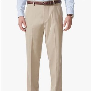 Dockers Men's Relaxed Fit Comfort Khaki Pants